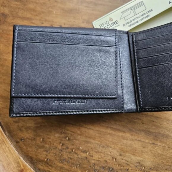 Bi Fold Pebble Genuine Leather Wallet - Picture 4 of 9